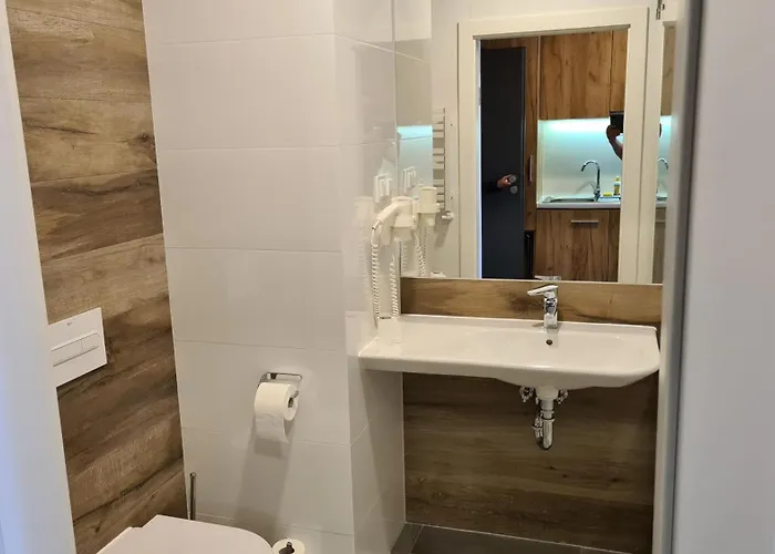 Apathotel Apartamety Czarna Gora 236 3*