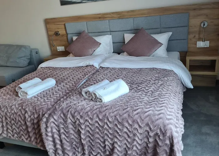 Apathotel Apartamety Czarna Gora 236 アパート