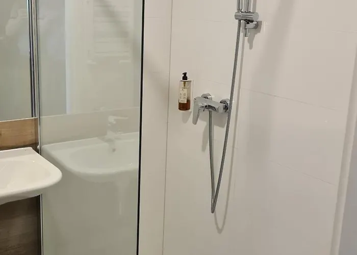 Apathotel Apartamety Czarna Gora 236 アパート シェンナ